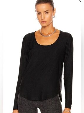 Beyond Yoga Featherweight Long Sleeve Scoop Neck Shirt